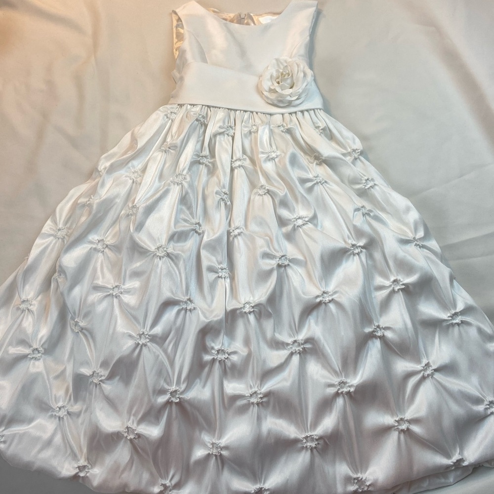 Cinderella White Satin Flower-Applique Formal Dress